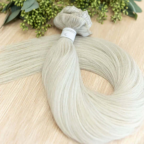30 INCH CUSTOM CLIP IN CLIP IN HAIR EXTENSIONS GIVE INSTANT DENSITY & LENGTH CUSTOMIZABLE IN PLACEMENT & COLORING, PRE-ROOTED OPTIONS ARE AVAILABLE OUR CUSTOM CLIP IN EXTENSIONS ARE 30" IN LENGTH AND HAVE 7 TOTAL PIECES 1 PIECE- 10" WIDE 1 PIECE- 6" WIDE